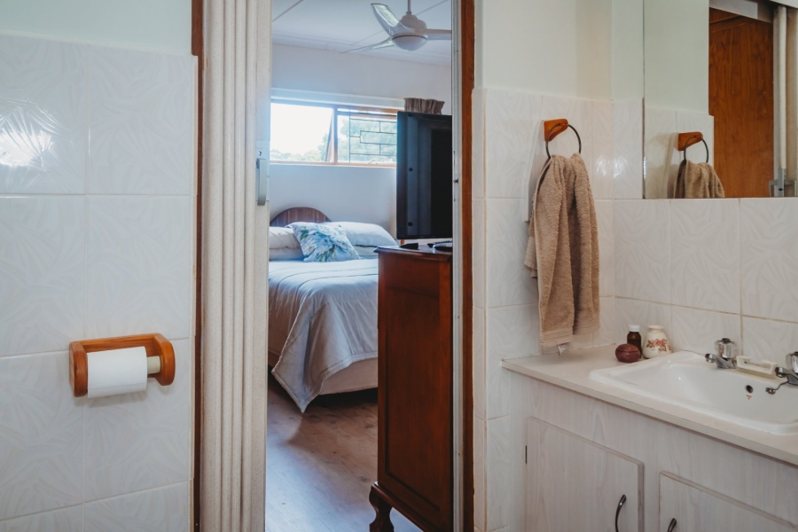 4 Bedroom Property for Sale in Denver Park Western Cape